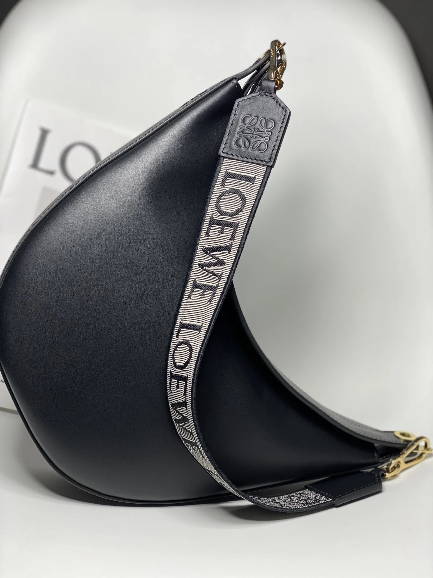 Сумка Loewe Luna Collection Moon Bag - 1