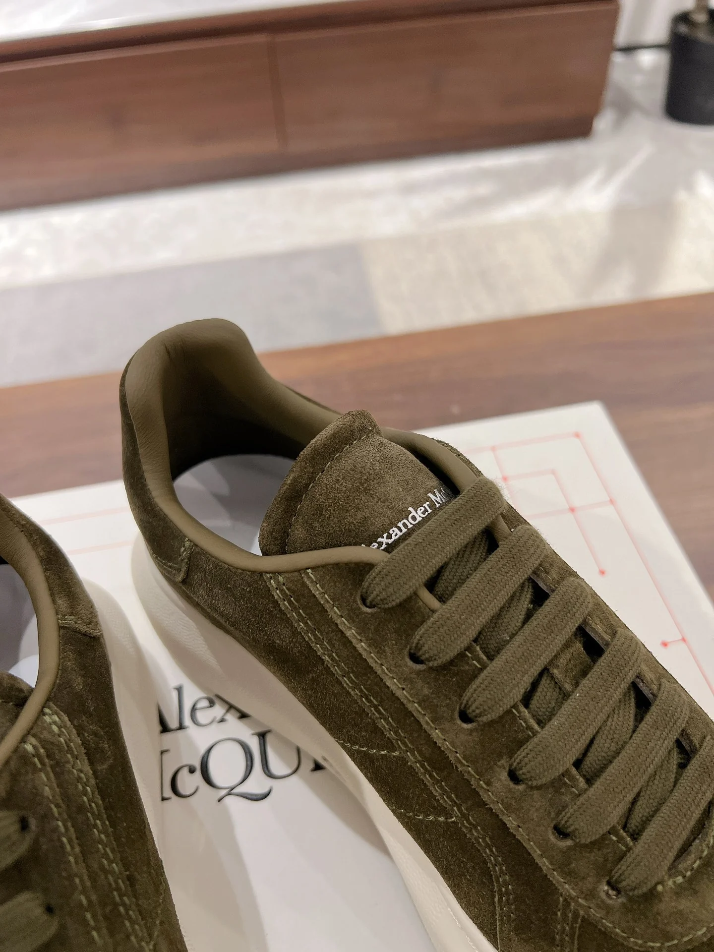 Повседневные туфли McQueen 2024 - темно-зеленые