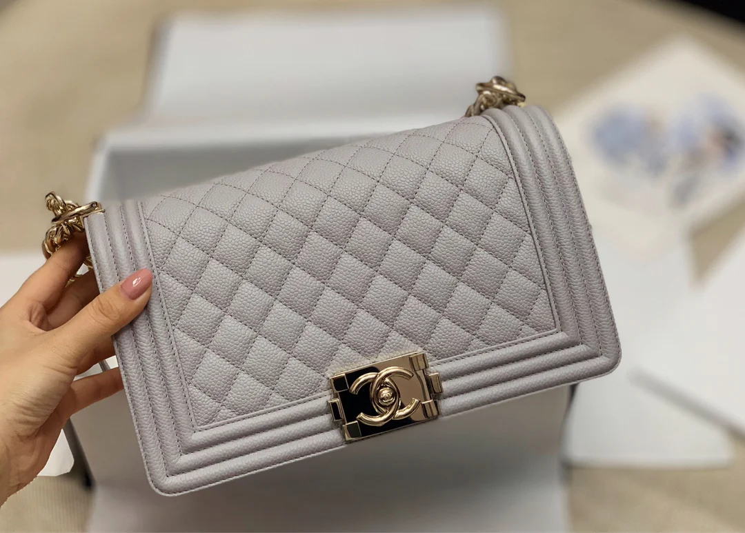 Chanel Boy 25 см 42