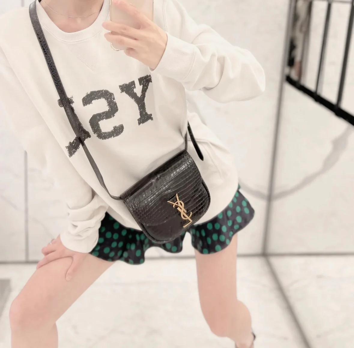 YSL - Сумка-седло из крокодиловой кожи