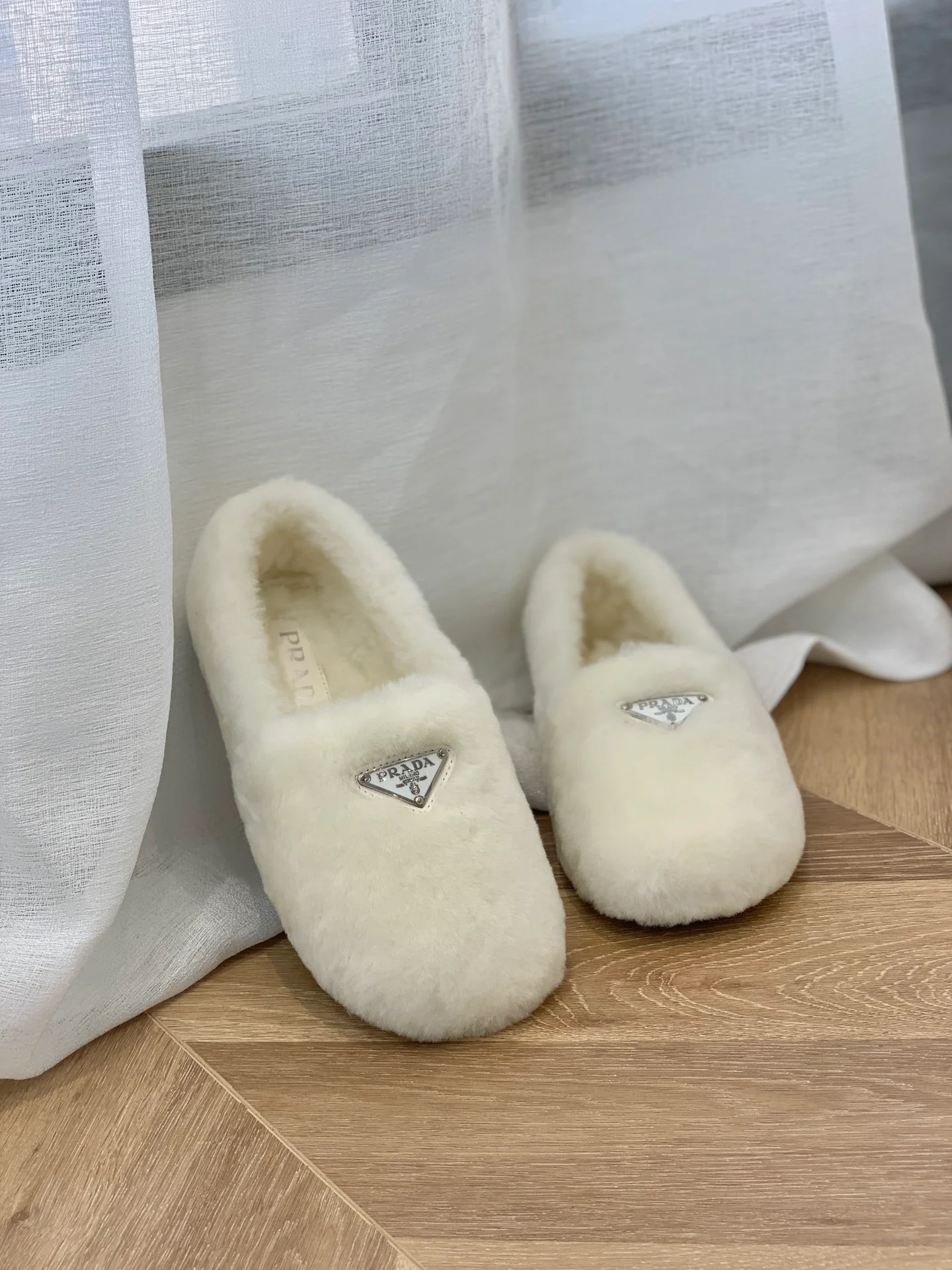 Обувь Prada - Prada - шерстяные лоферы - белые