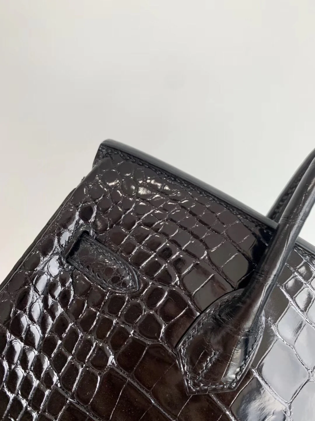 Hermes Birkin 25-89noir, кожа аллигатора, черная золотая пряжка