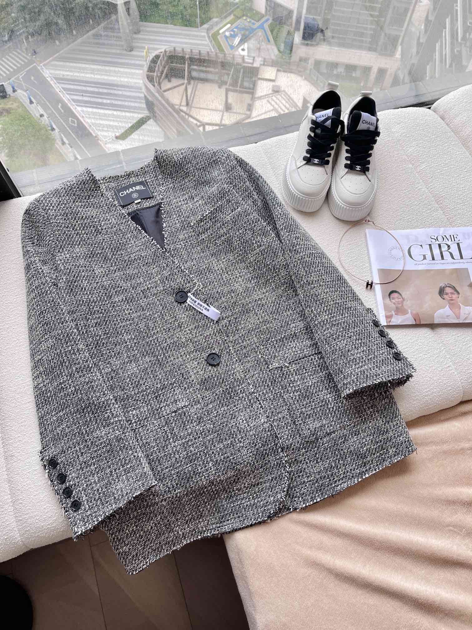 Костюм Chanel 2403 - Light Years Away