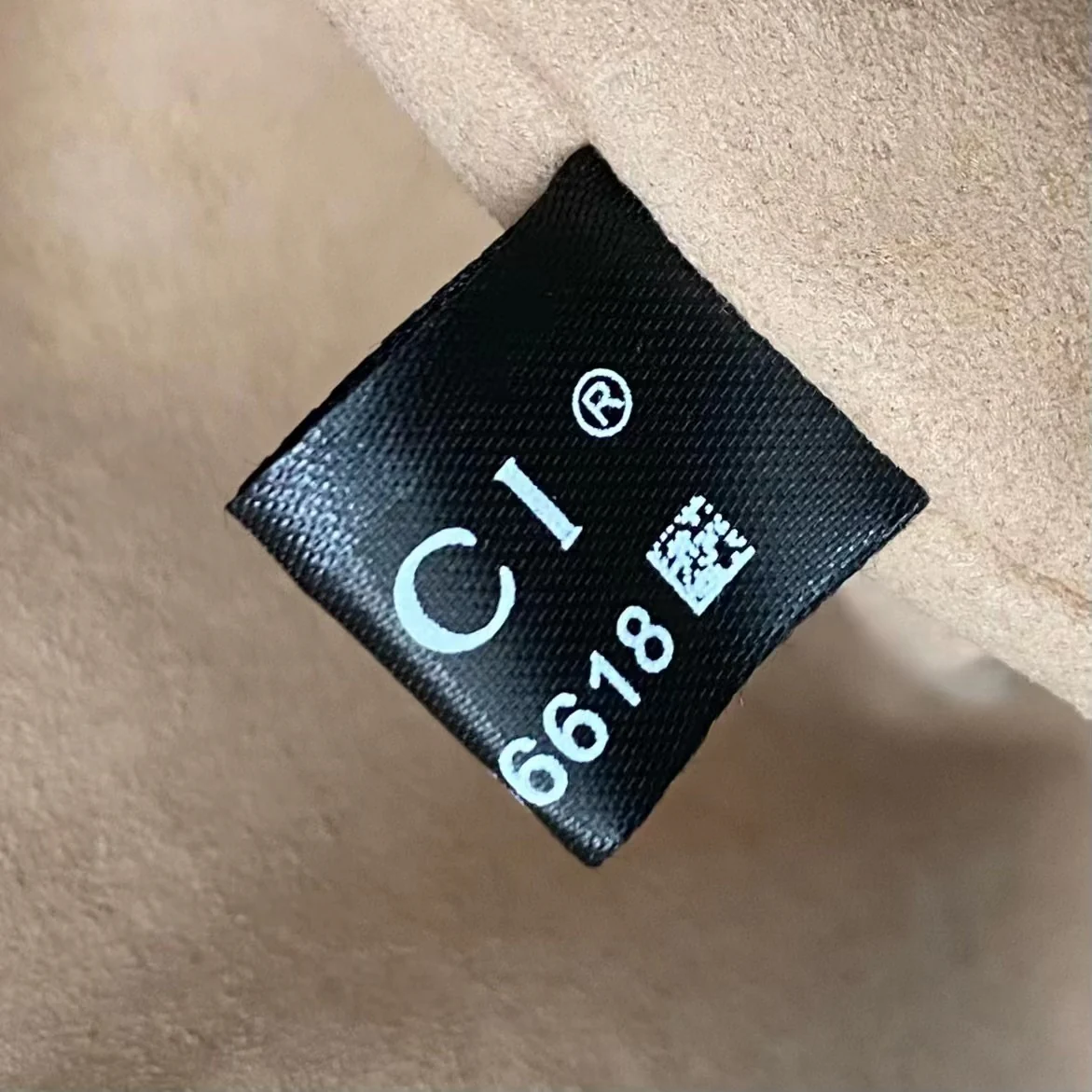 Сумка Gucci на цепочке через плечо - белая