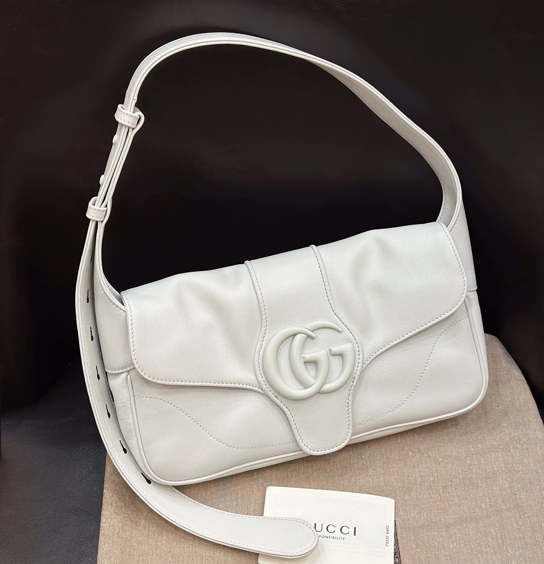 Классическая сумка Gucci через плечо/под мышкой - белая
