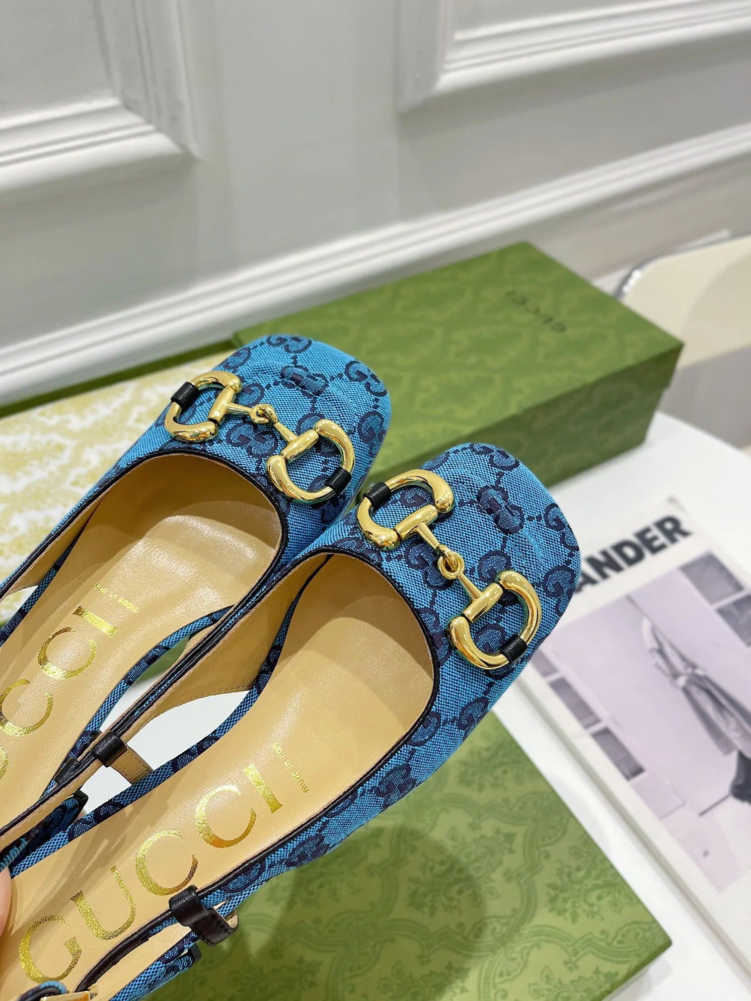 Gucci - Ретро с квадратным носком - Массивный каблук - Сандалии на низком каблуке - 1