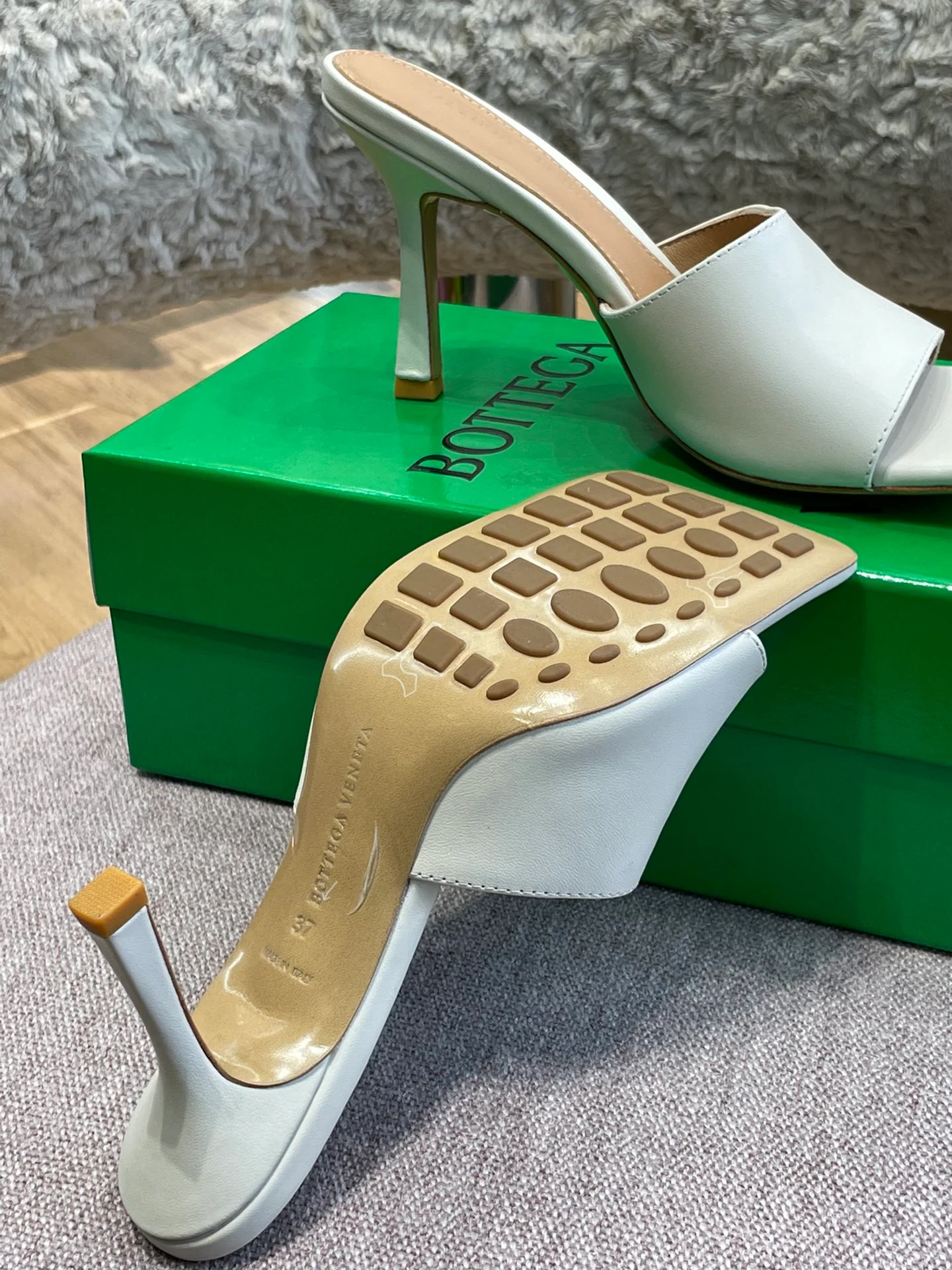 BV - Сандалии - Туфли на высоком каблуке