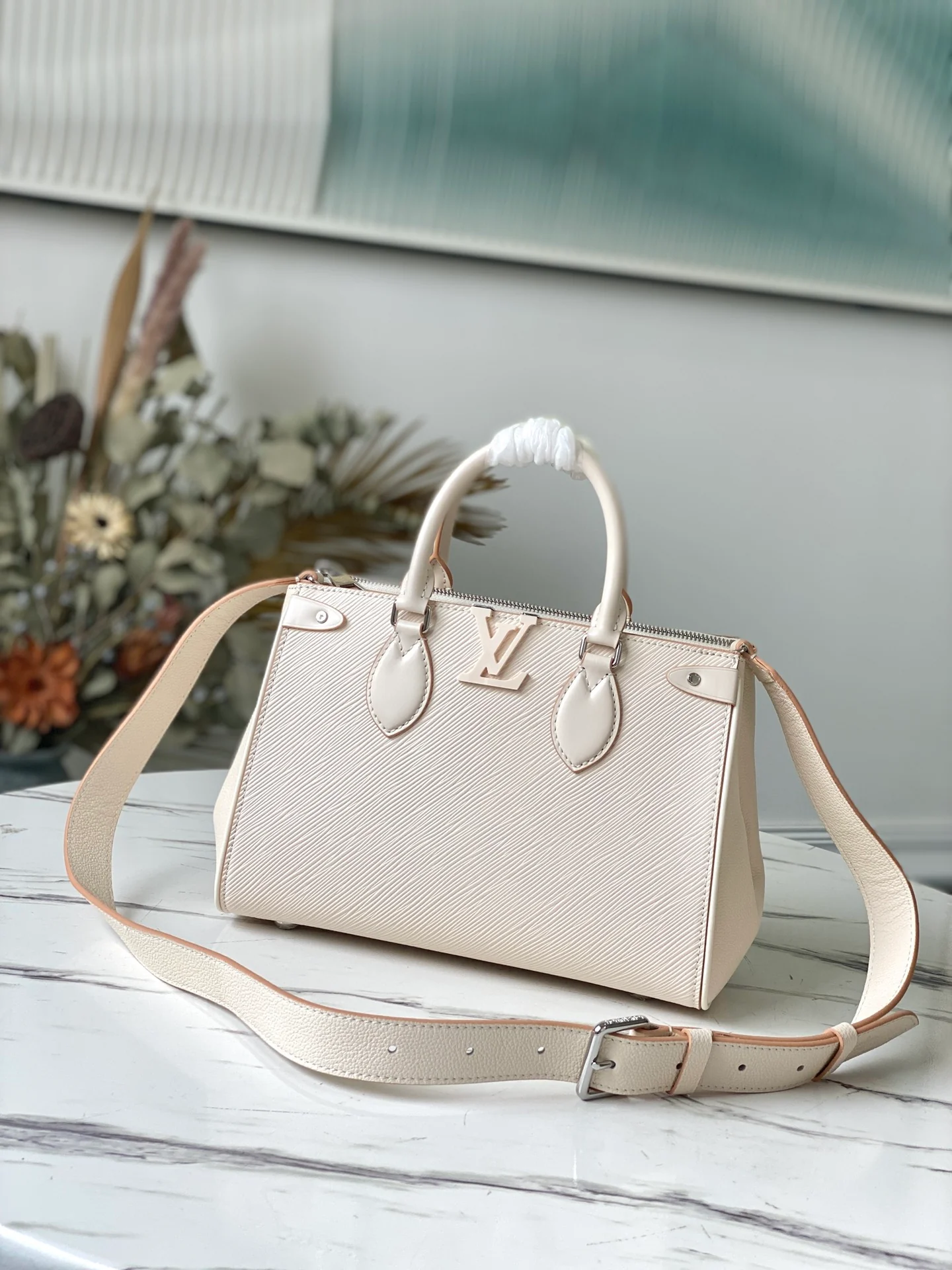 m56781-LV-Grenelle-Tote Handbag-Small-Beige