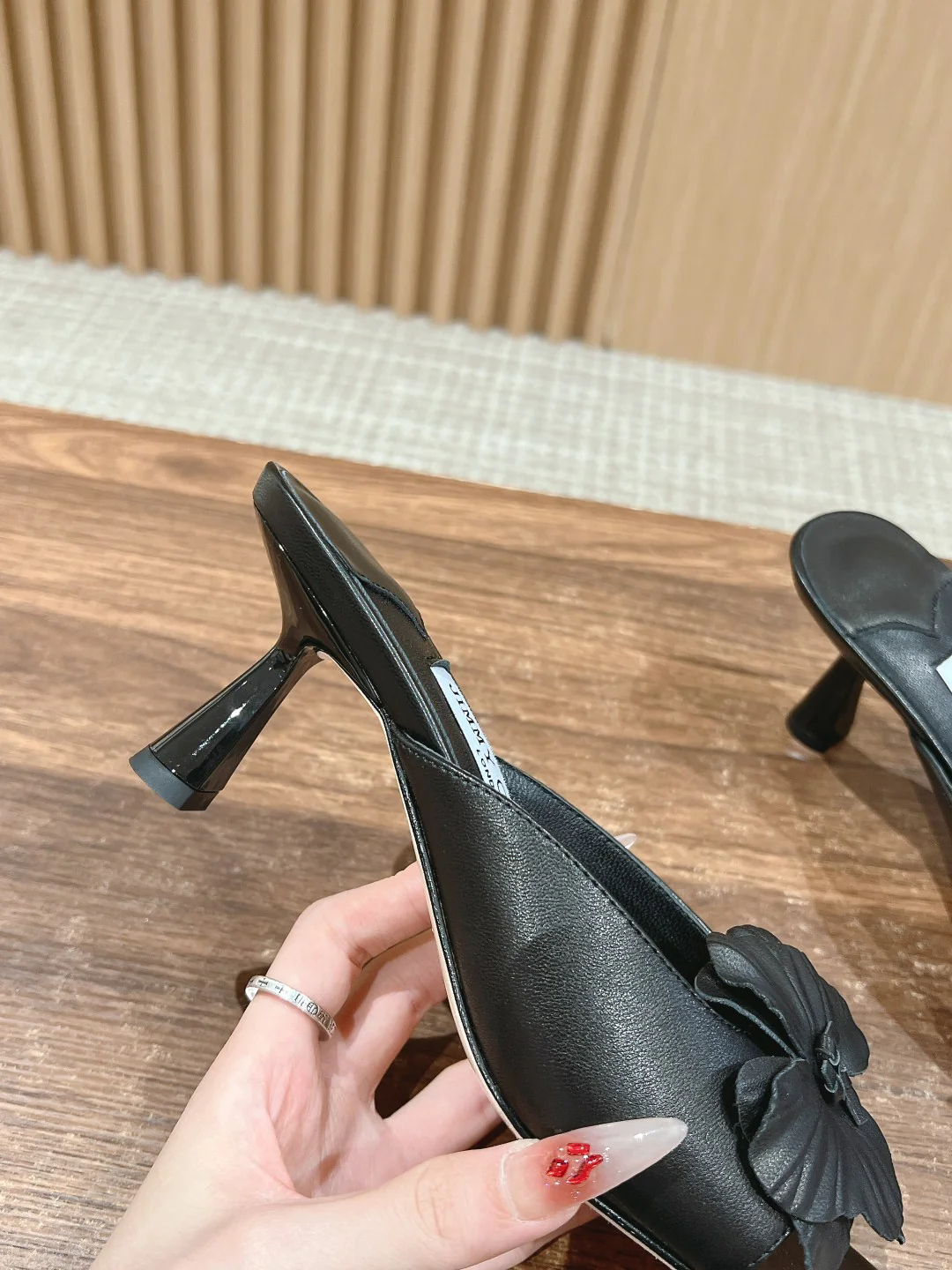 Jimmy - Туфли на каблуке с бантиком - Черные