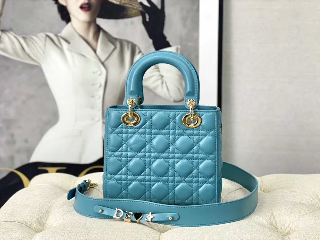 Сумка Dior Lady Dior - Четырехсекционная Princess Dior - 20 см - Туманно-голубая