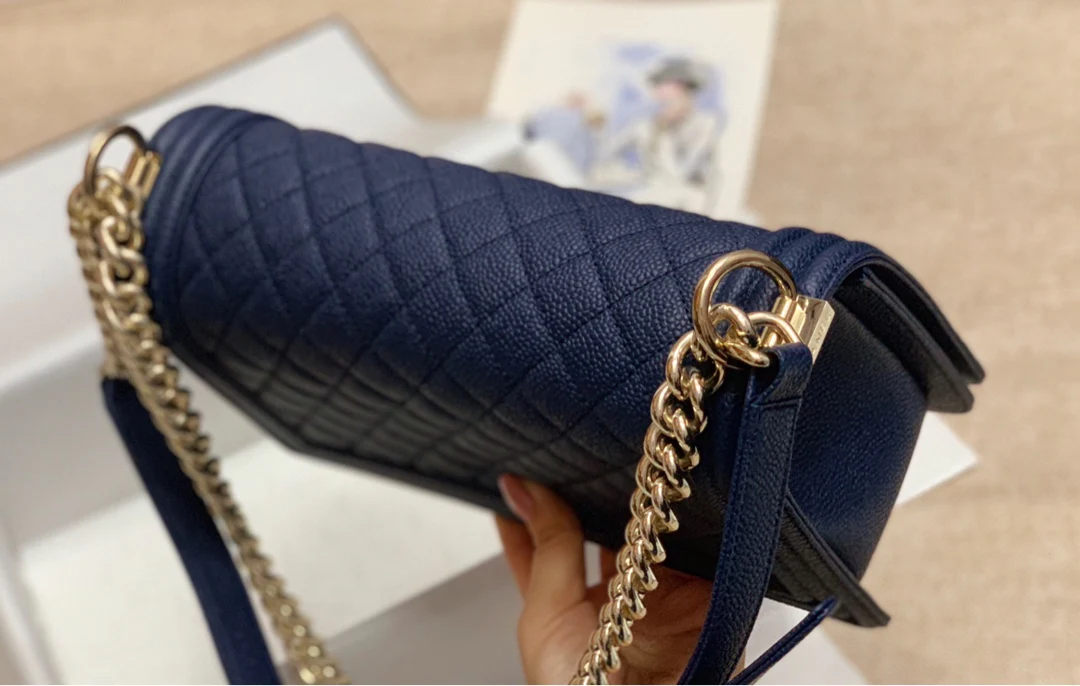 Chanel Boy 25 см 32