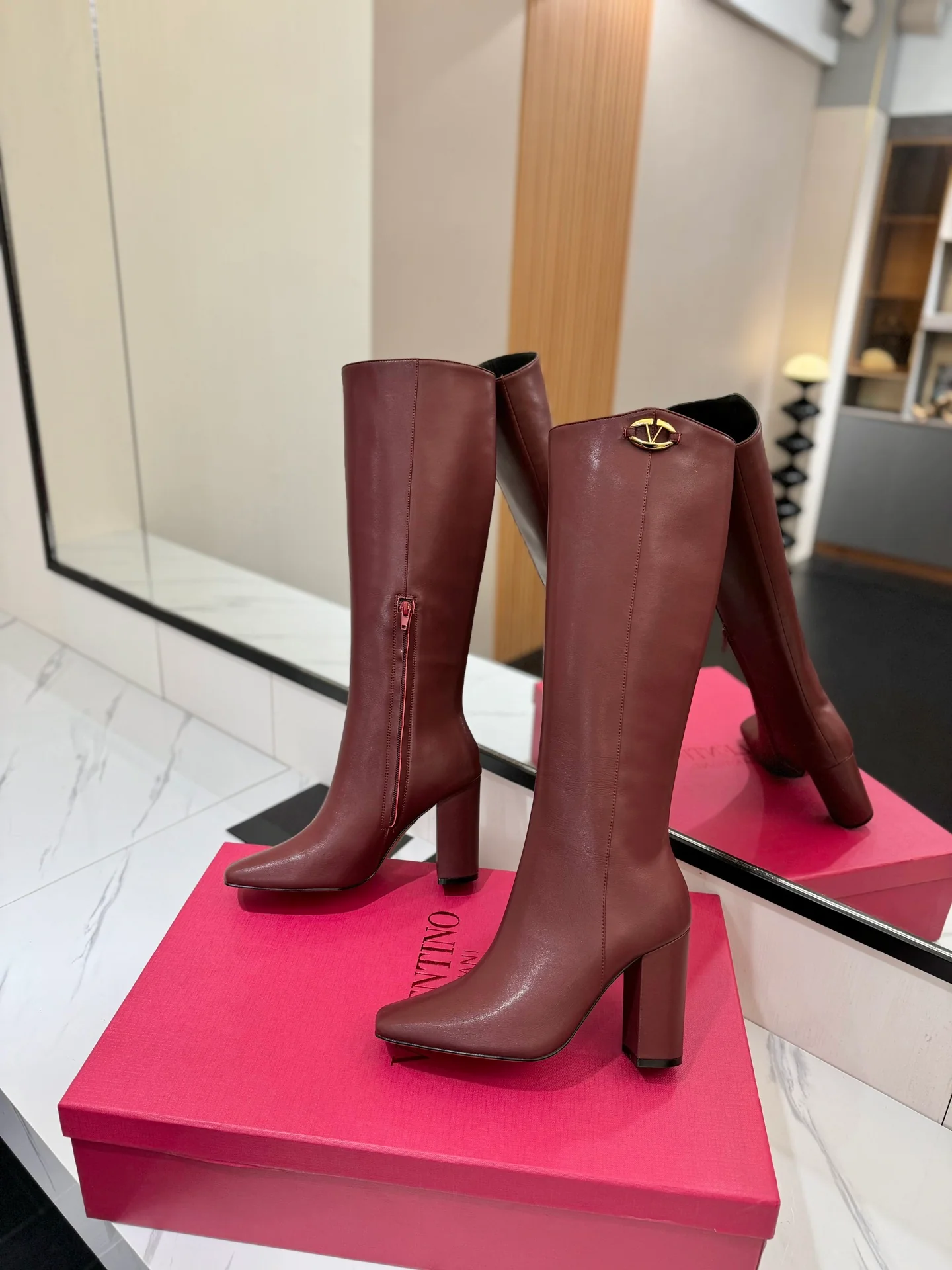 Высокие сапоги Valentino 2024 - Кофейно-коричневый