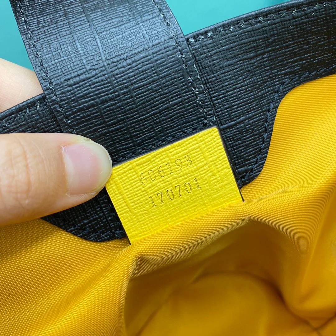 Gucci-小鸡水桶包