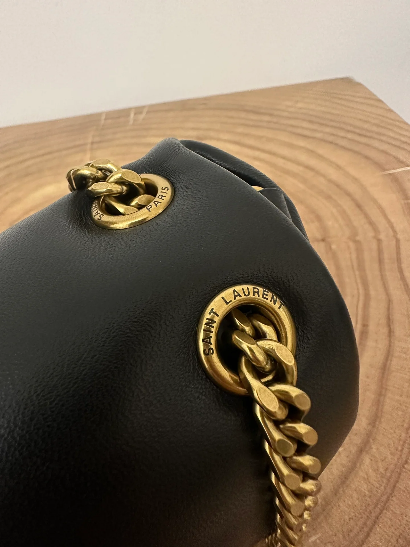 Сумка YSL Calypso из овечьей кожи с цепочкой - черная