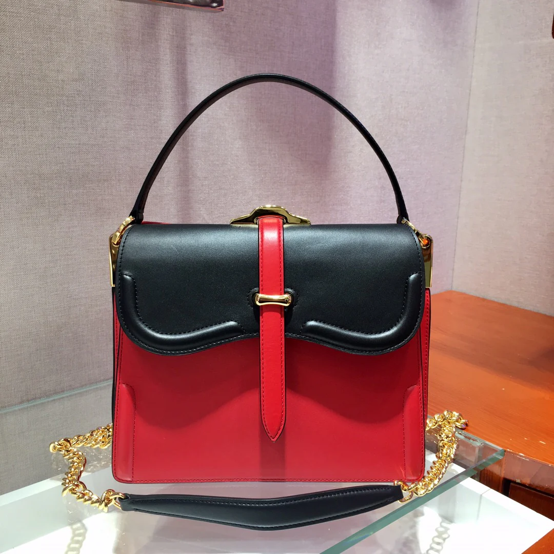 Сумки Prada-Bíle