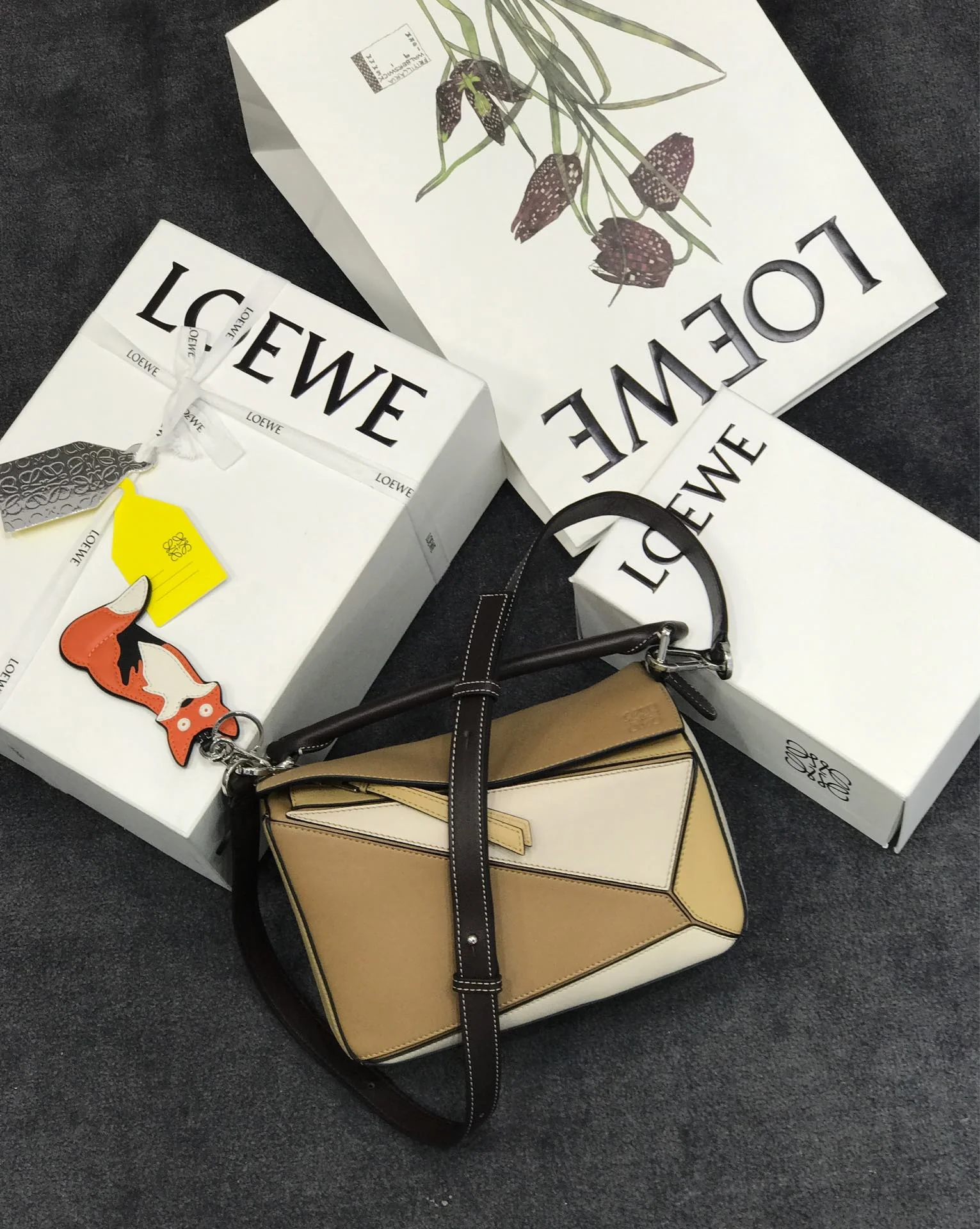 Новая сумка Loewe Puzzle Bag 2019 года из телячьей кожи - размер S 1.