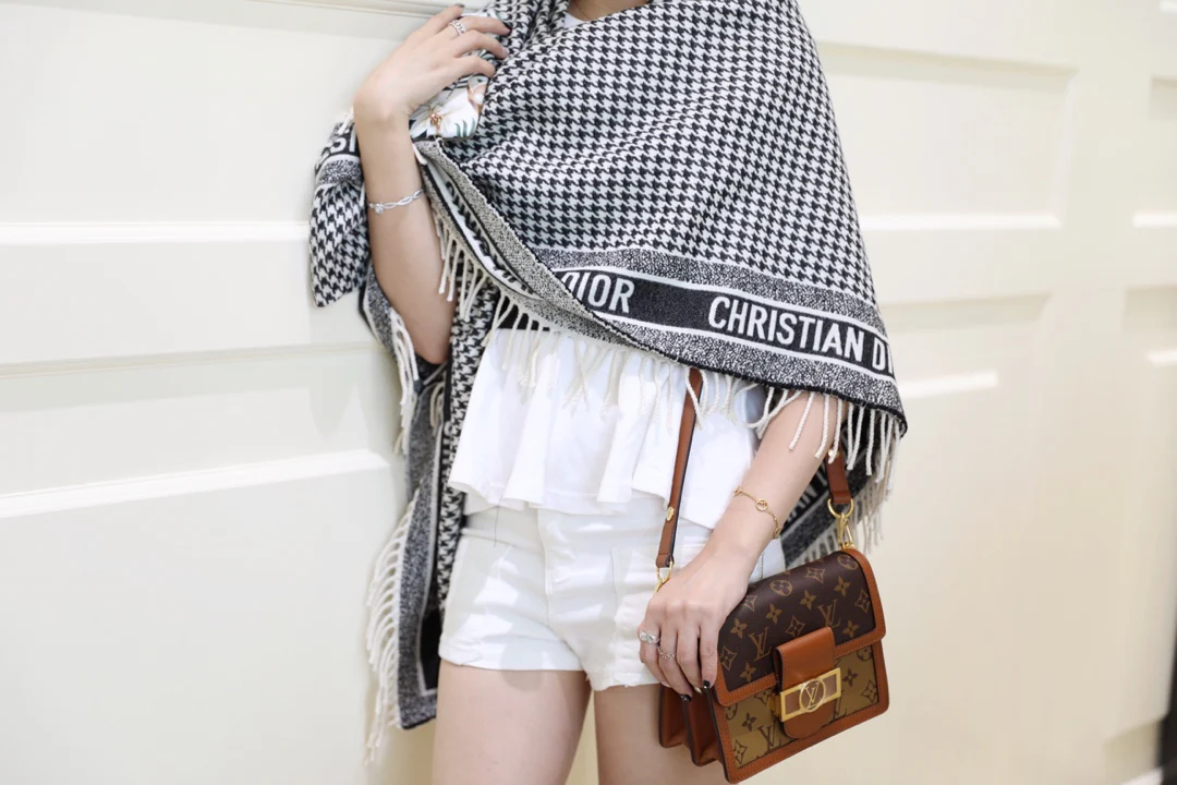 lv-m44580-mini-dauphine-Daphne