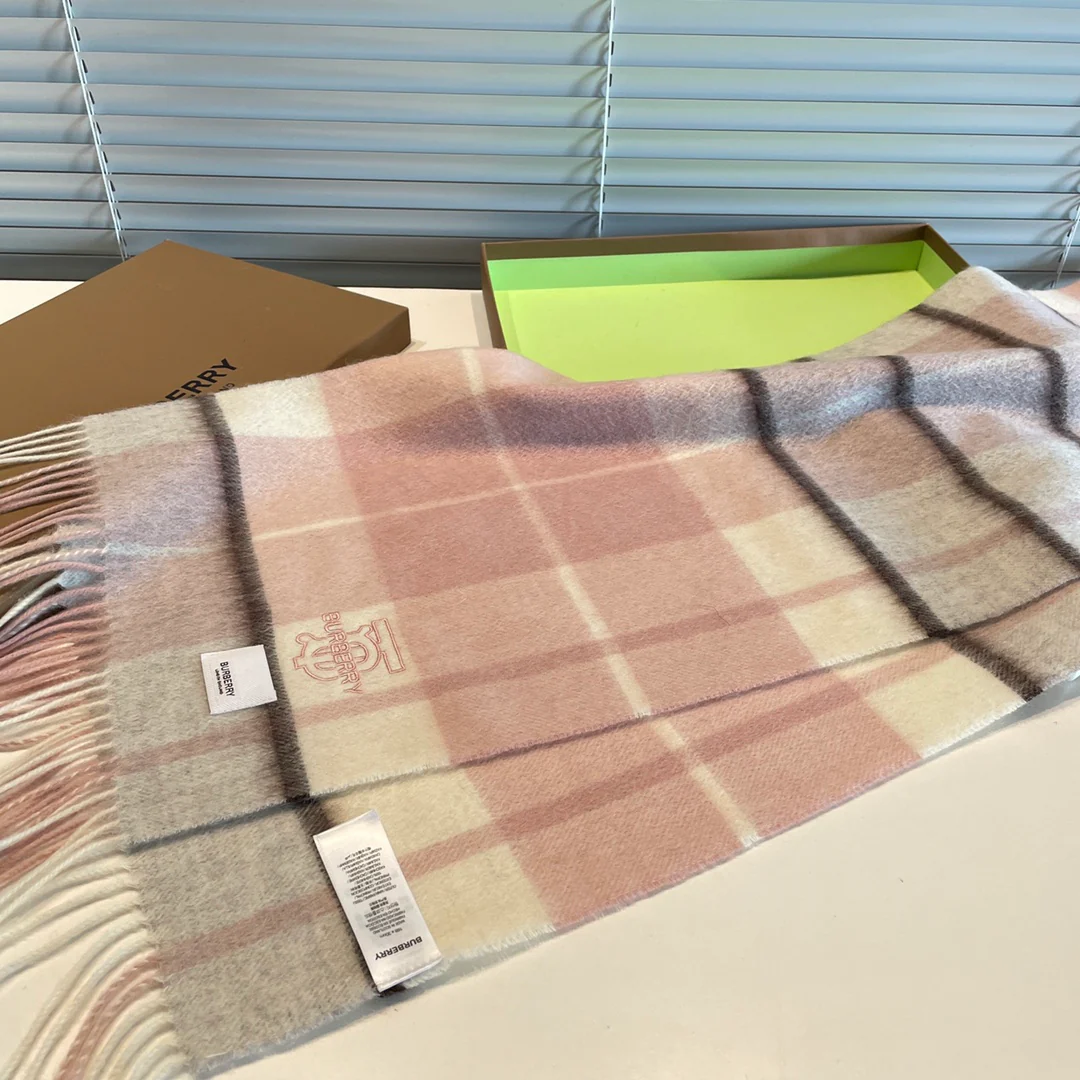 Шарф Burberry с узором ?Водяная эрозия? (30 см x 180 см)