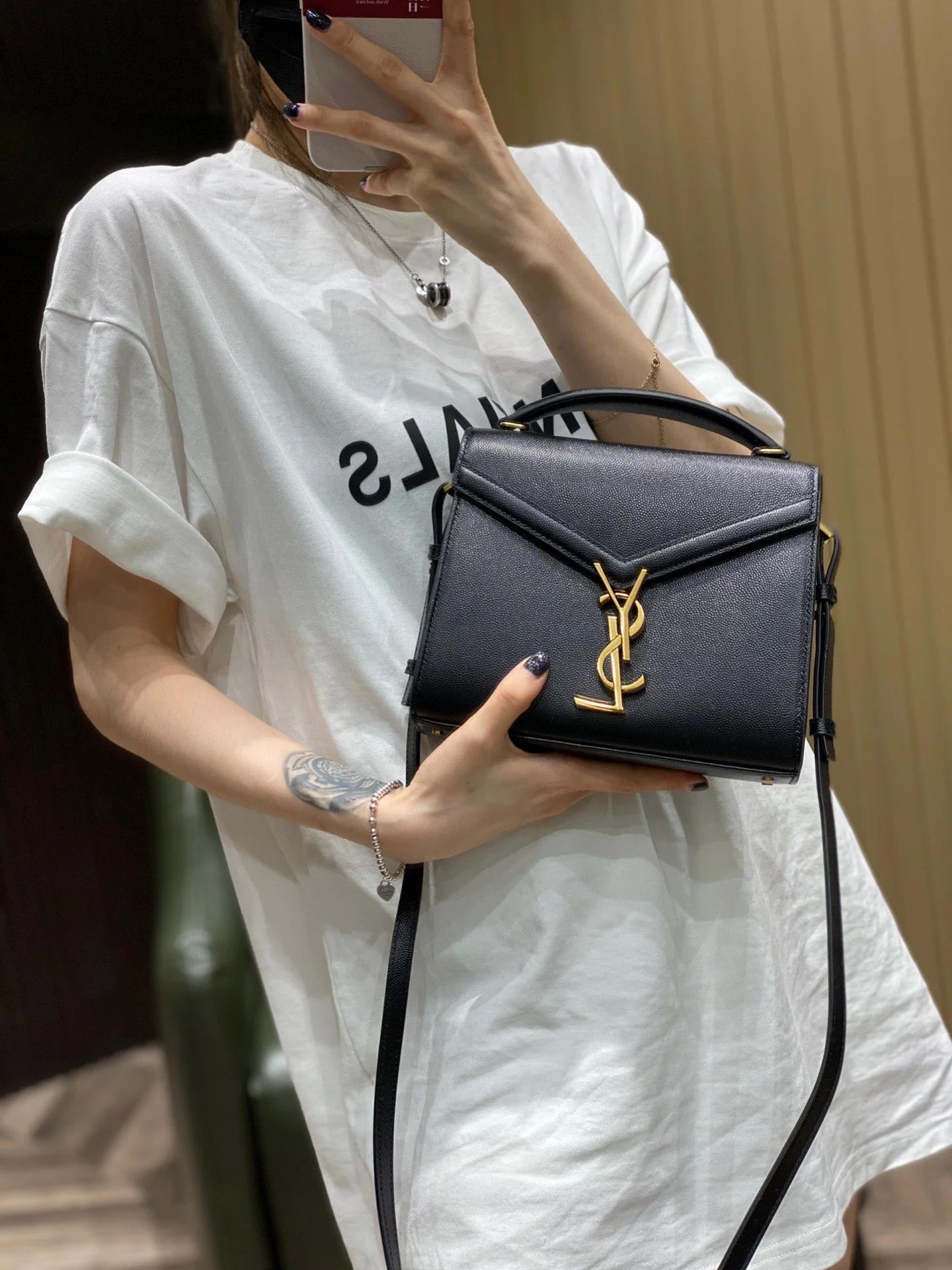 YSL Cassandra - Демонстрация тела - 2