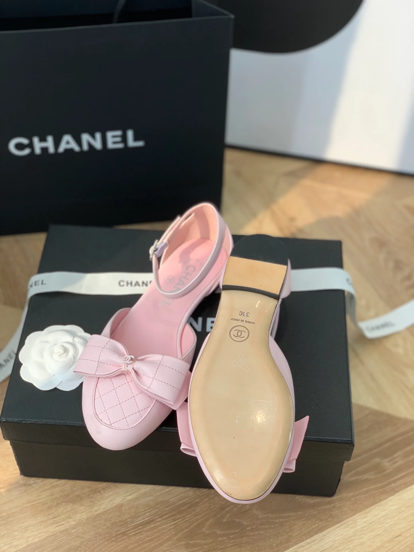 Chanel - Сандалии с закрытым носком - Балетки