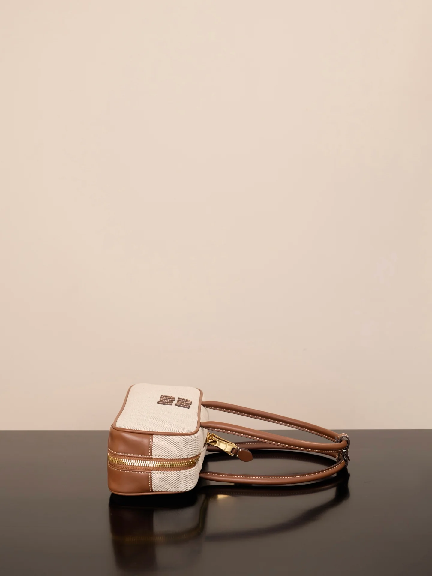 Miu Miu-5bb173m1000-????-Портфель-Средний-Бежевый