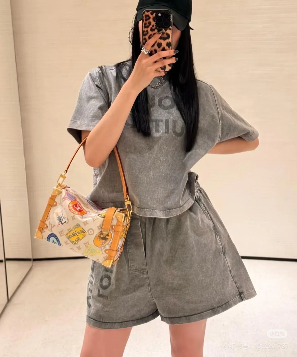 LV-m14606-side-trunk средняя сумка