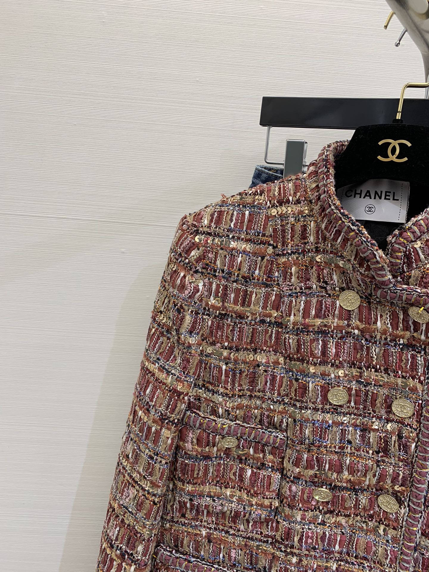 Тяжелый вязаный жакет Chanel 2403