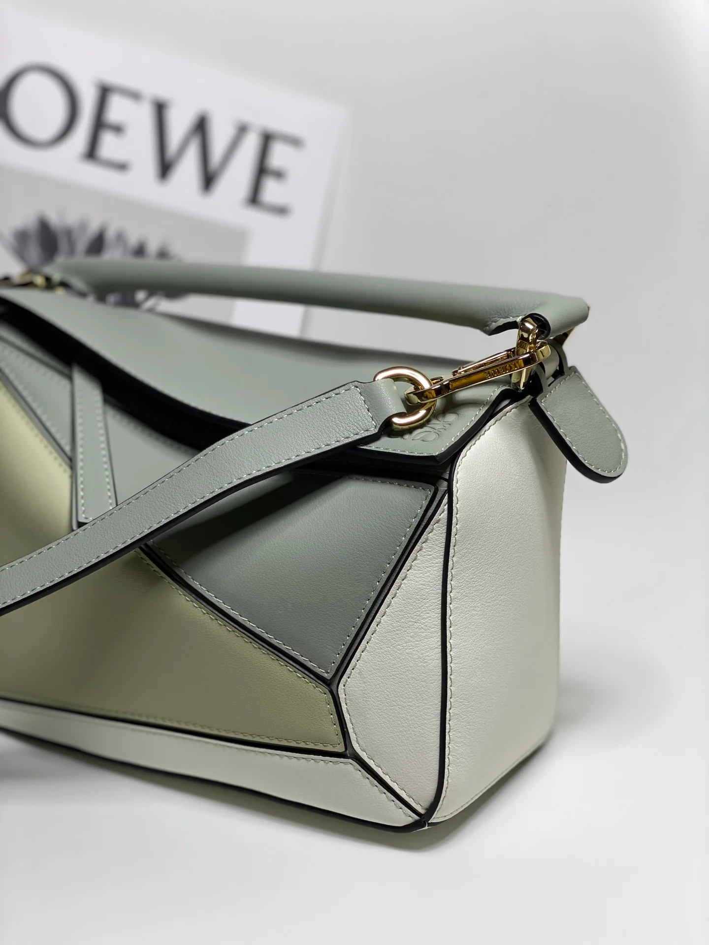 Loewe - испанская телячья кожа - пазл - сумочка - маленькая - серо-зеленая