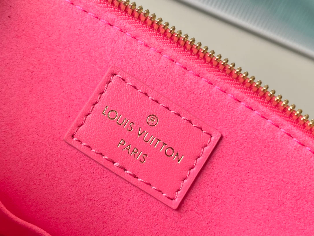 m22878-LV-new-alma-bb handbag-shell bag-pink