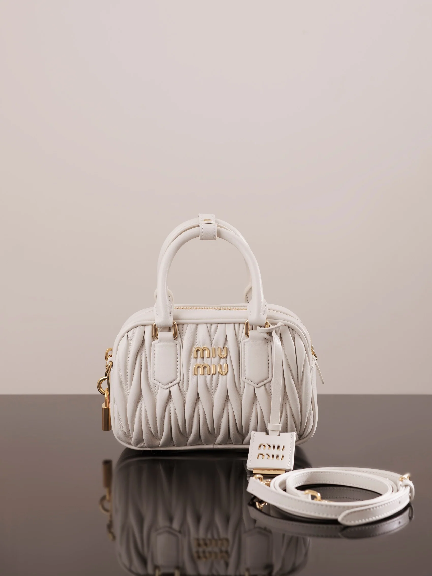 Miu Miu-5bb142m1200-?????????-??????-Белый-1