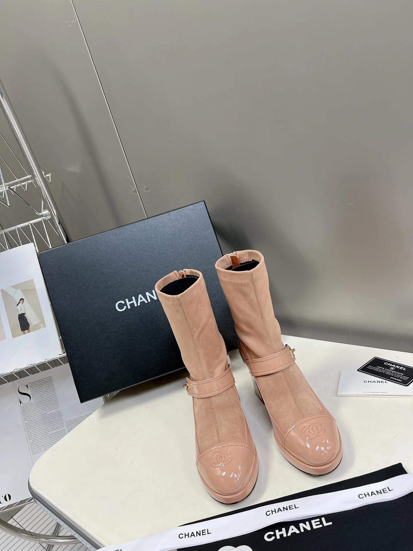 Chanel - Классические осенне-зимние повседневные ботинки - Розовые