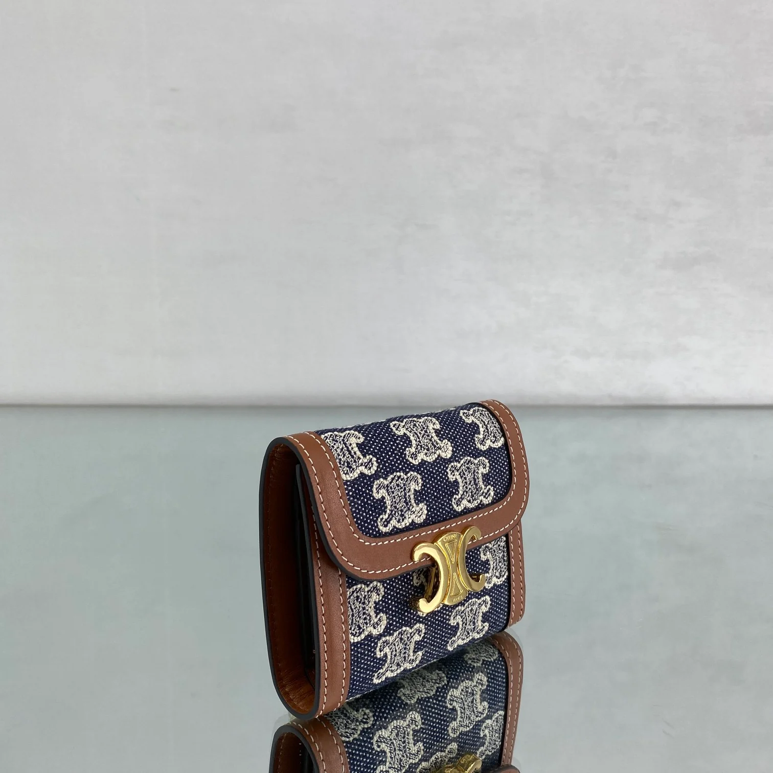 Celine-TRIOMPHE 翻盖卡包钱包 牛仔蓝