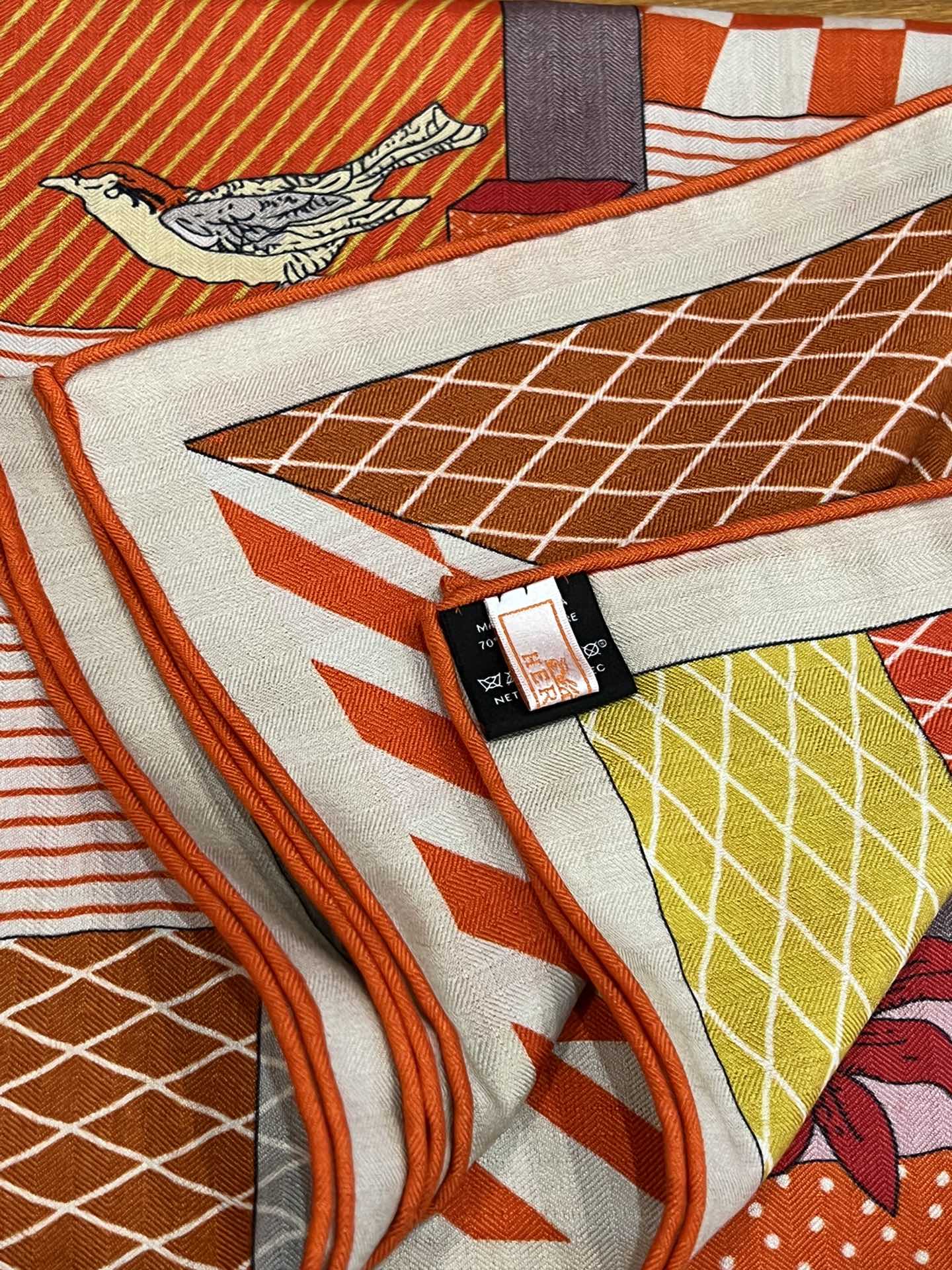 Шарф Hermes Grand Theatre Square Scarf - 140 см - Шелк-кашемир - Оранжевый