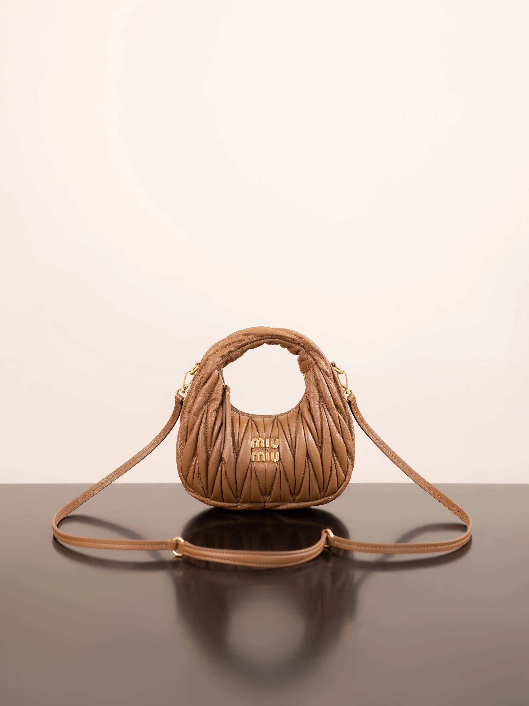 Miu Miu - Мини-сумочка из овечьей кожи - Коричневый