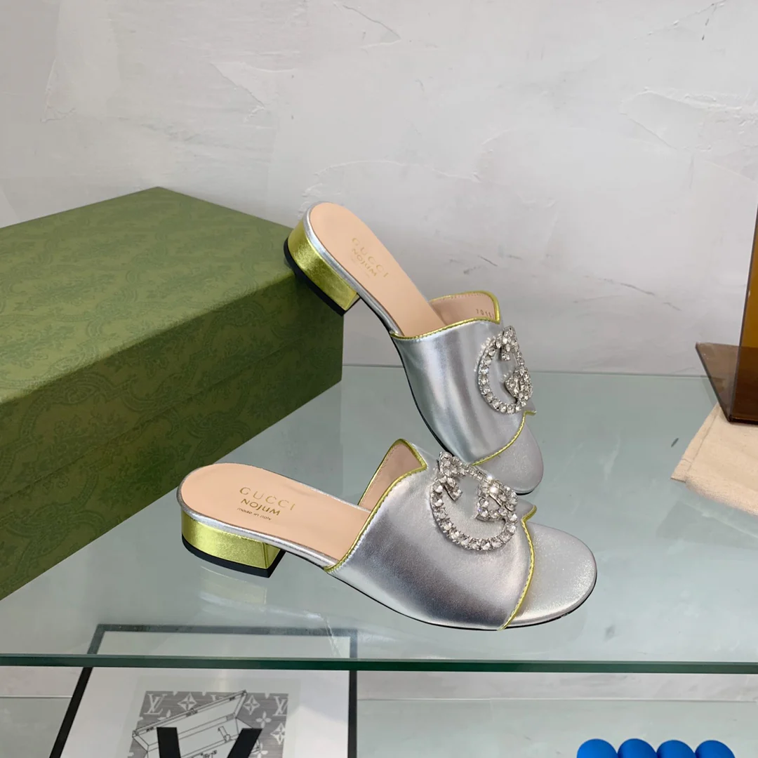 Новинка сезона весна/лето 2022 — тапочки с двойной буквой G — 3 шт.