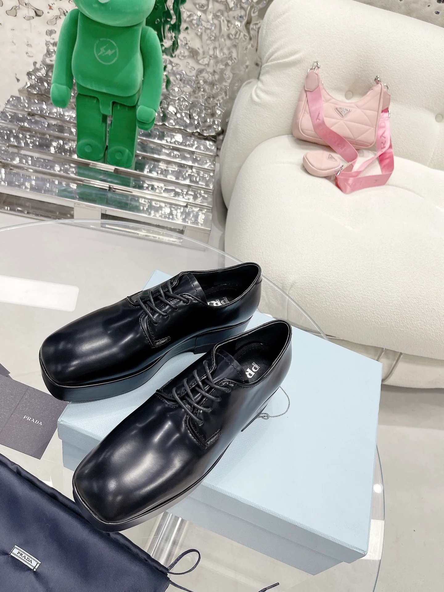 Prada 2022: стиль с подиума – ботинки на платформе.