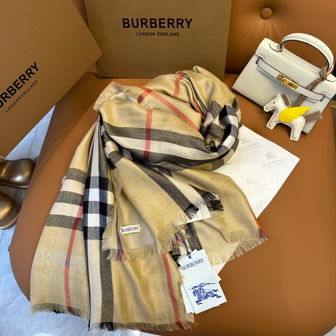 Шарф Burberry в винтажную клетку 2024 года - 220-70