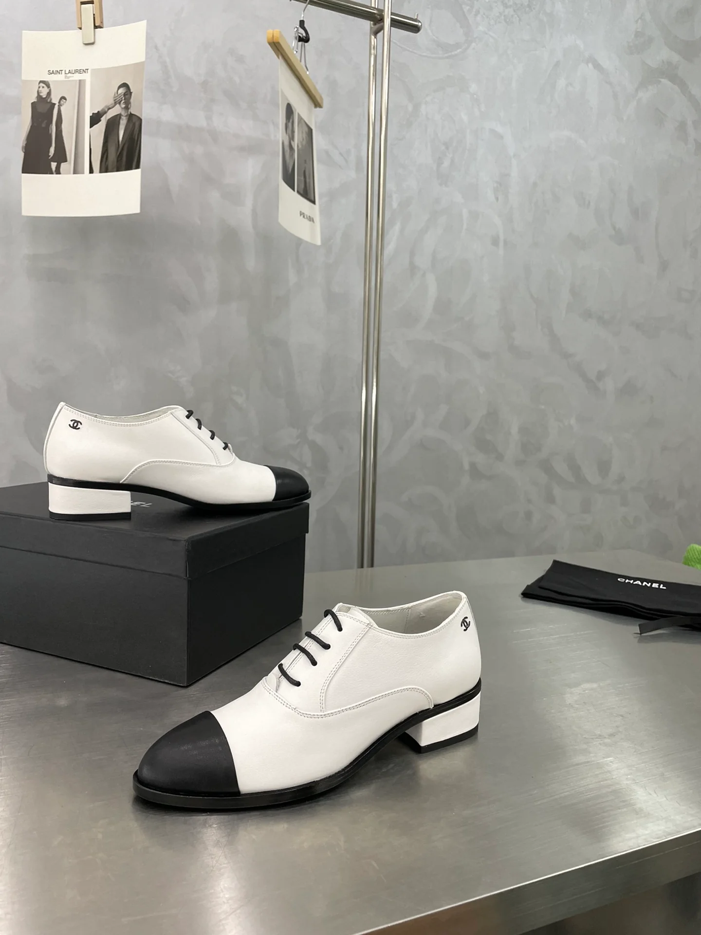 Оксфордские туфли Chanel