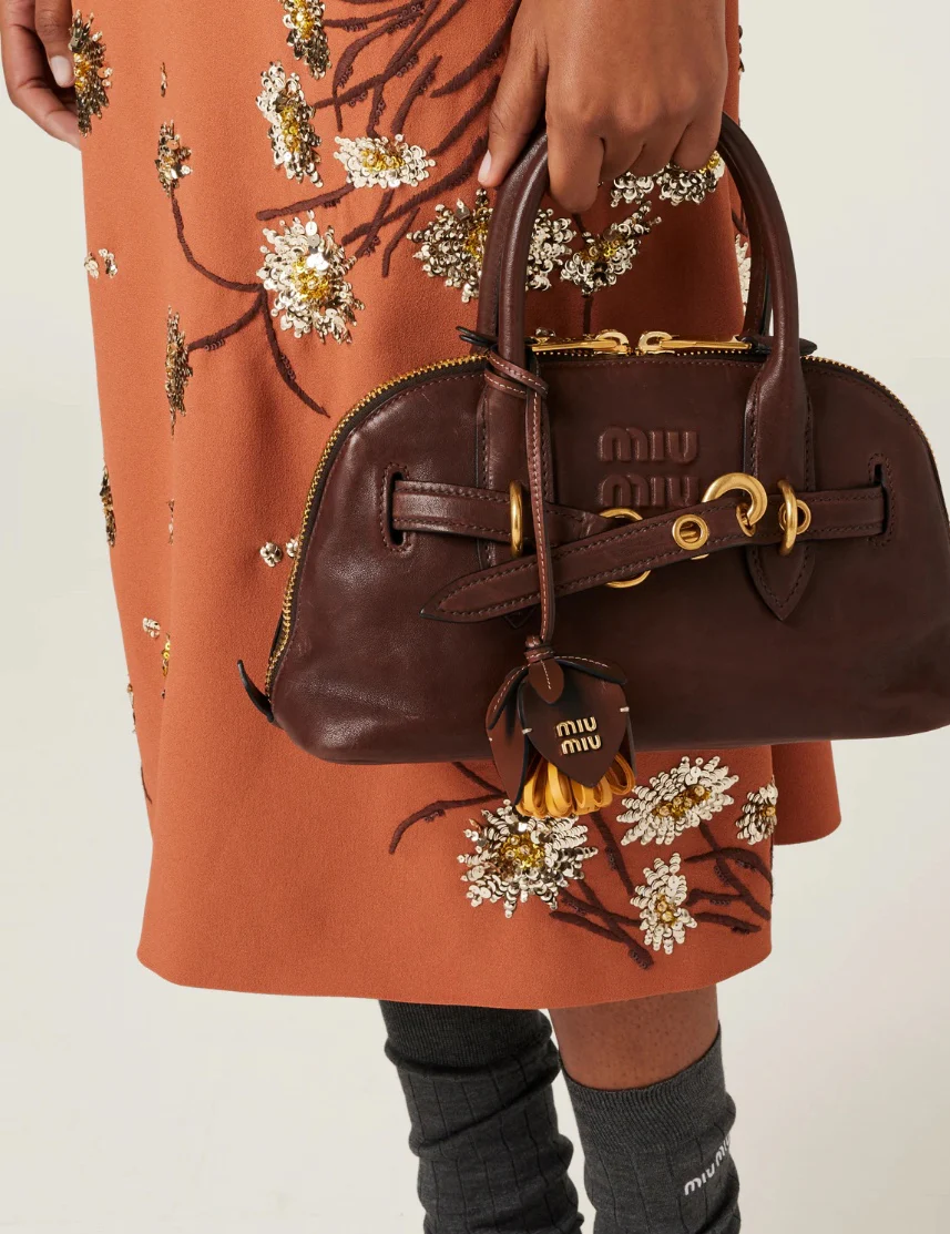 Сумка Miu Miu Aventure из кожи наппа, цвет ?Темное дерево?, размер ?маленький?.