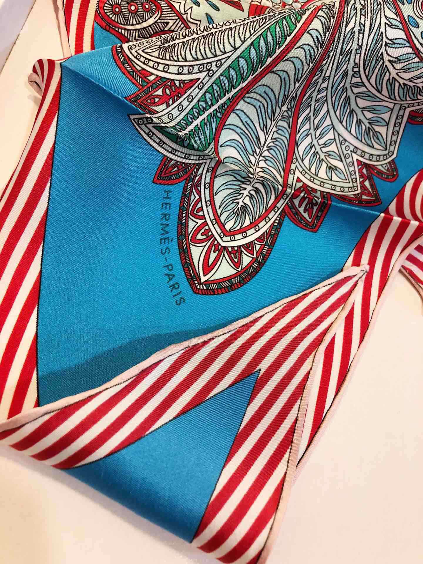 Hermes - Новейший шарф Garden Diamond - 100% - Твиловый шелк - 43 - 115 см - 2