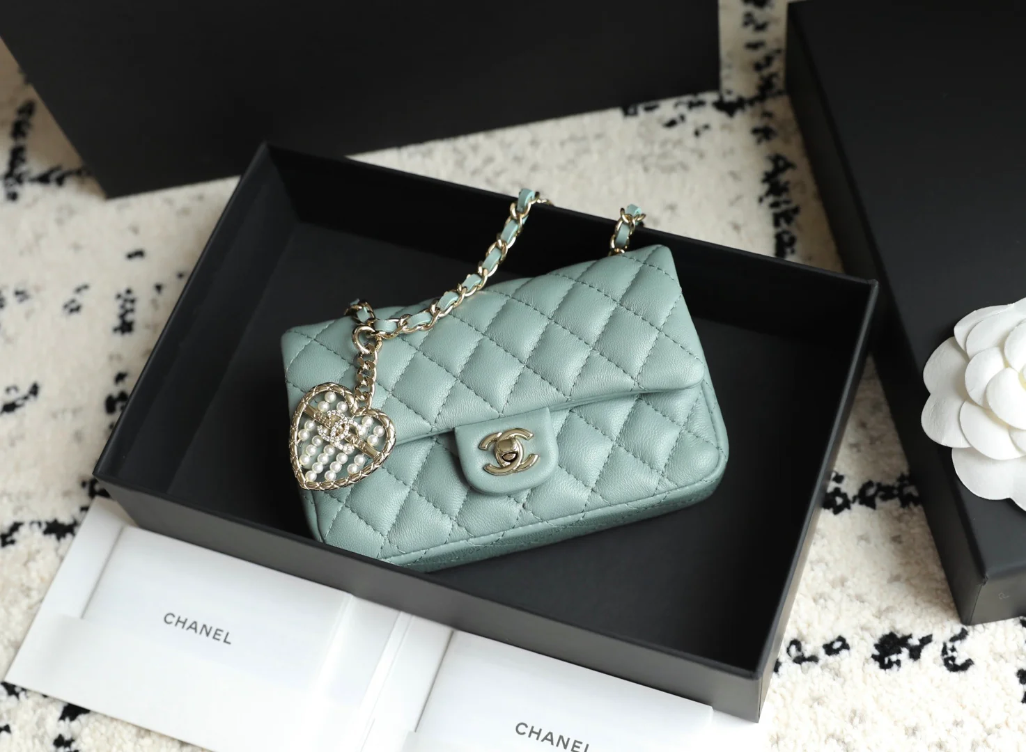 Подвеска Chanel 25a (CF) - Серо-голубая мини-версия - Светло-золотистая пряжка