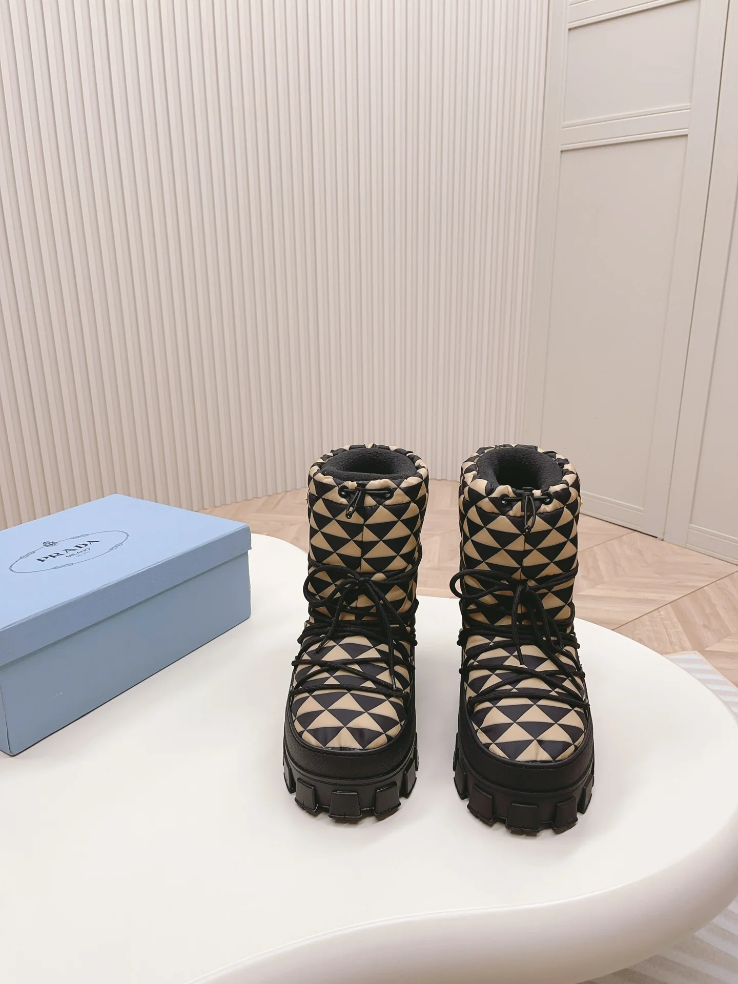 Prada 2024 Space Snow Boots - изображение из коллекции