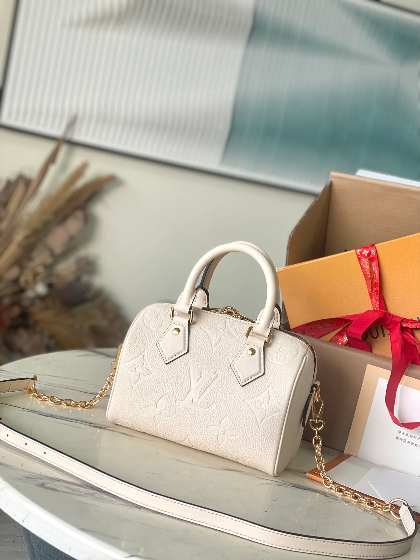 m58954-LV-speedy-20-Сумка-кроссбоди-Кремово-белый