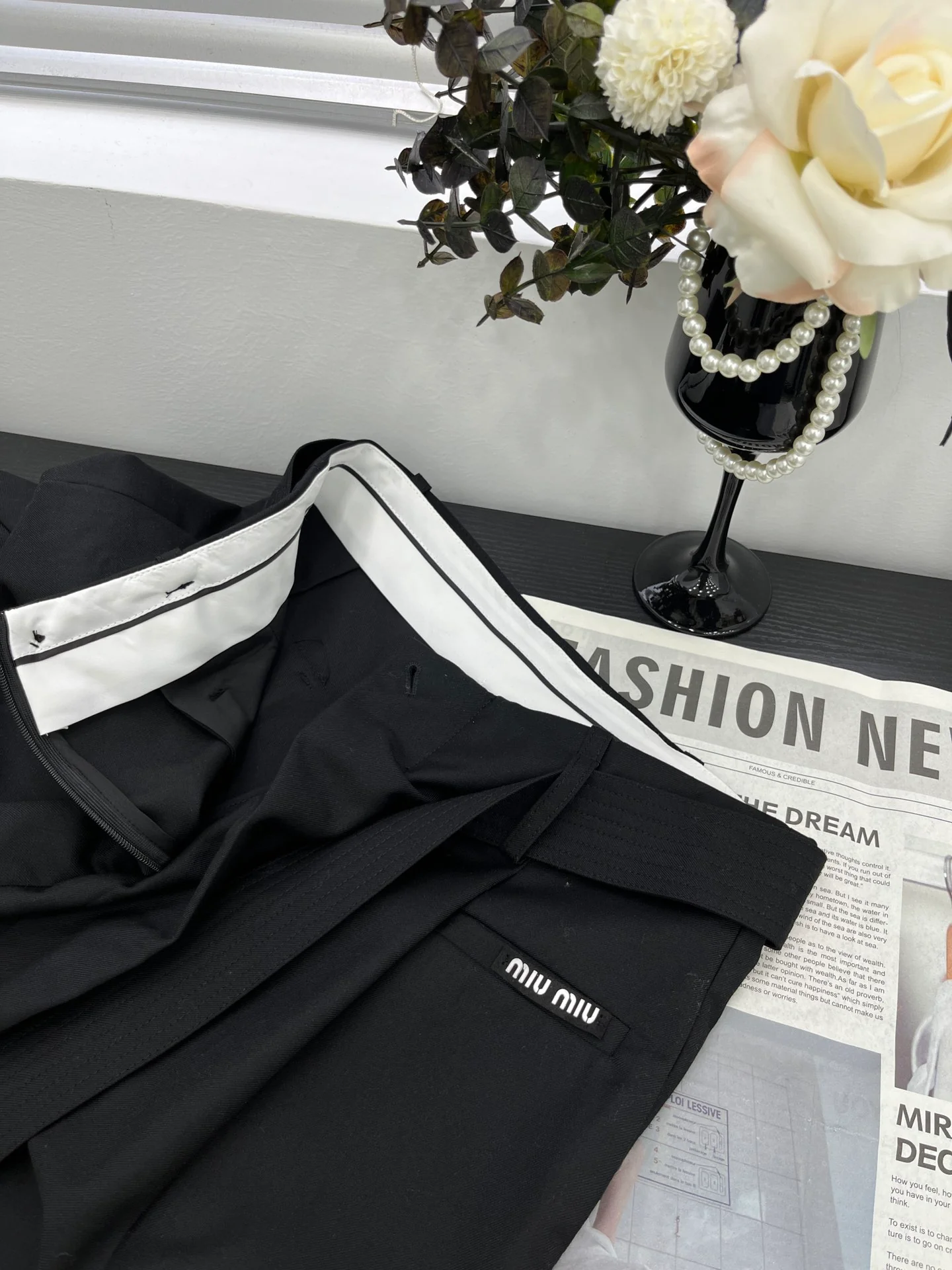 Miu Miu - 2404 - Новые повседневные брюки с поясом - Черные