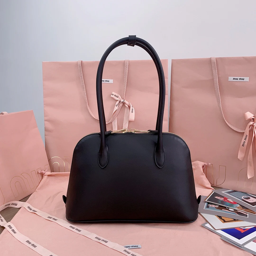 Miu Miu - Черная сумка-ракушка