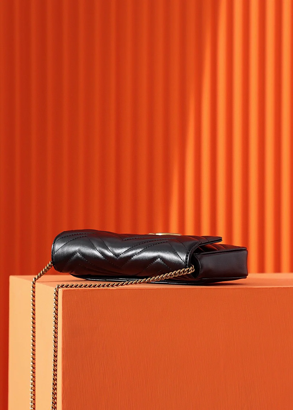 Сумка через плечо Gucci Marmont на цепочке - черная