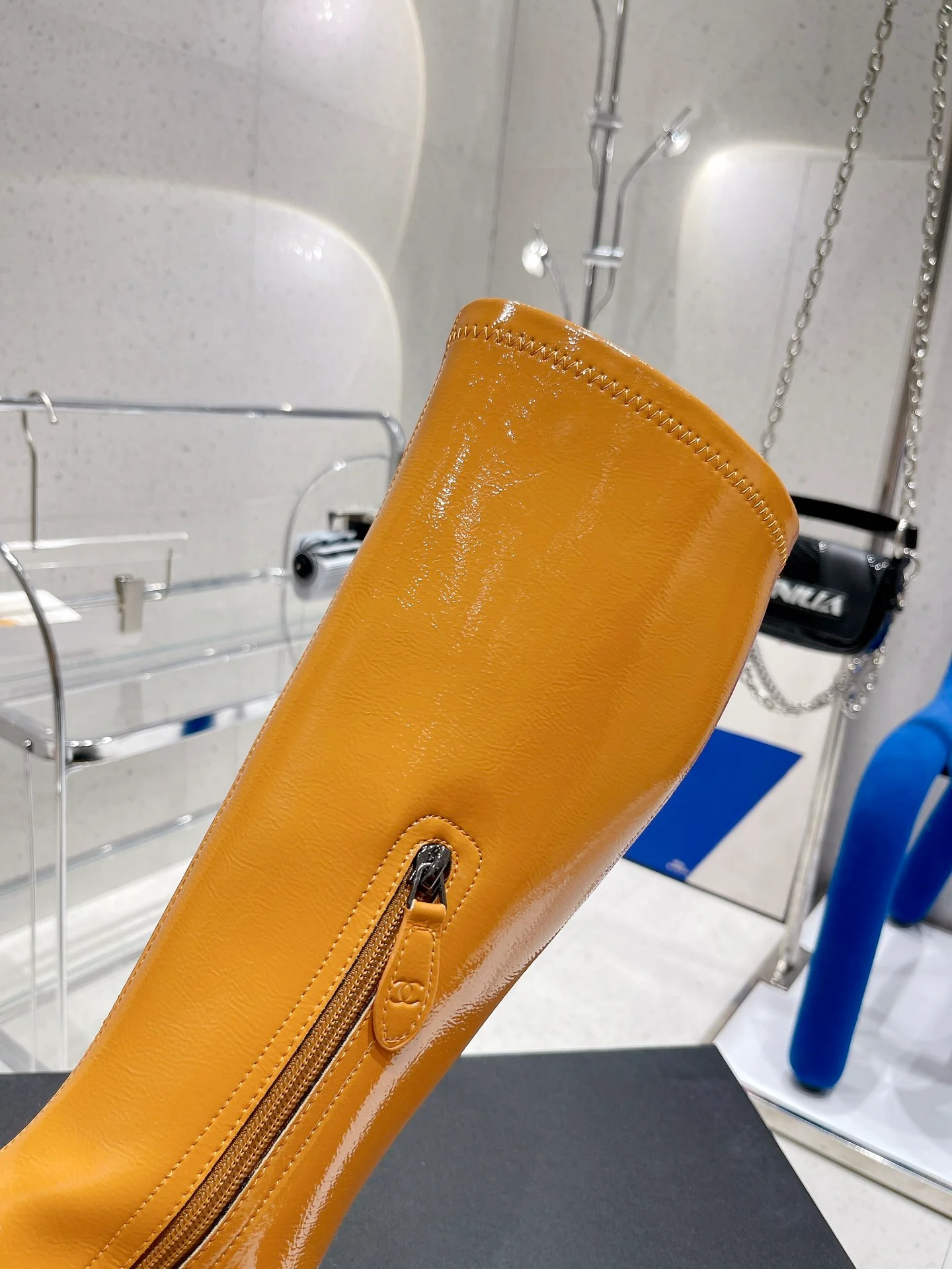 Ботинки Chanel на платформе с эластичным поясом - бежево-желтые