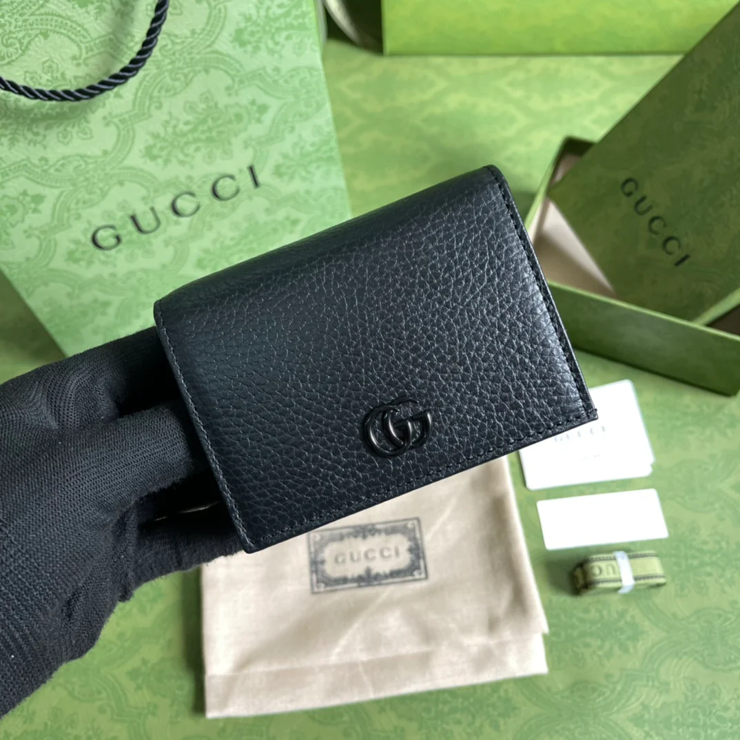 Gucci GG Marmont系列卡包