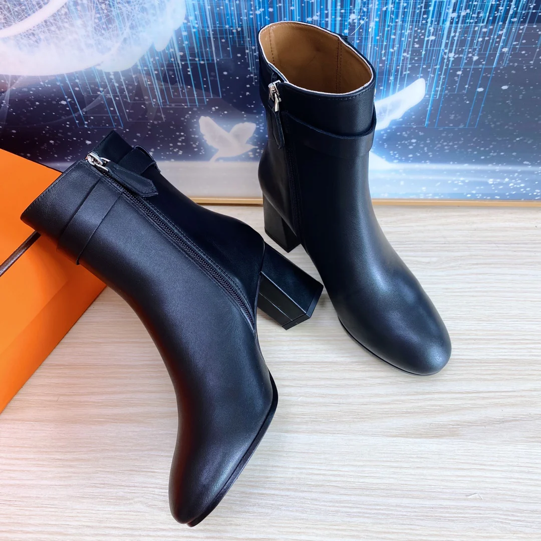 Hermes - Стильные сапоги из телячьей кожи - Черные