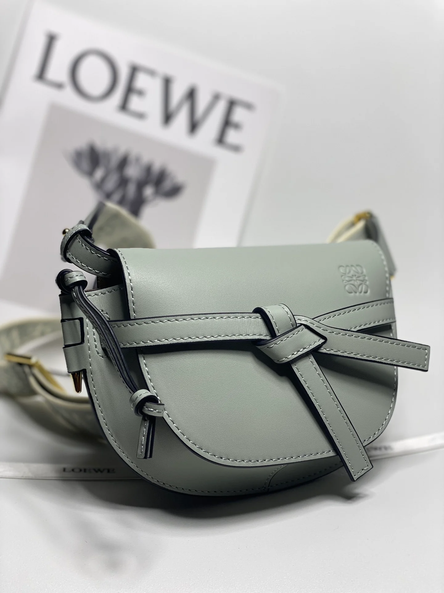 Сумка-седло Loewe-gate Letter с широким плечевым ремнем - мини - 2